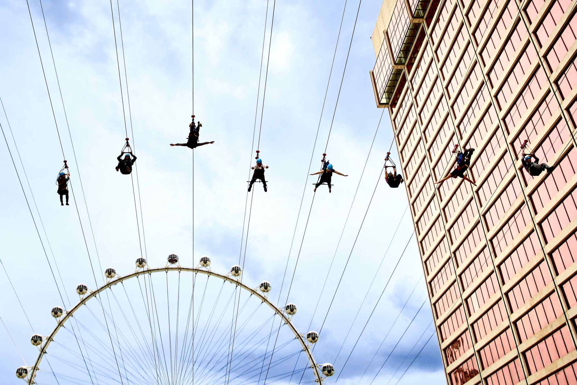 flyLINQ Zipline